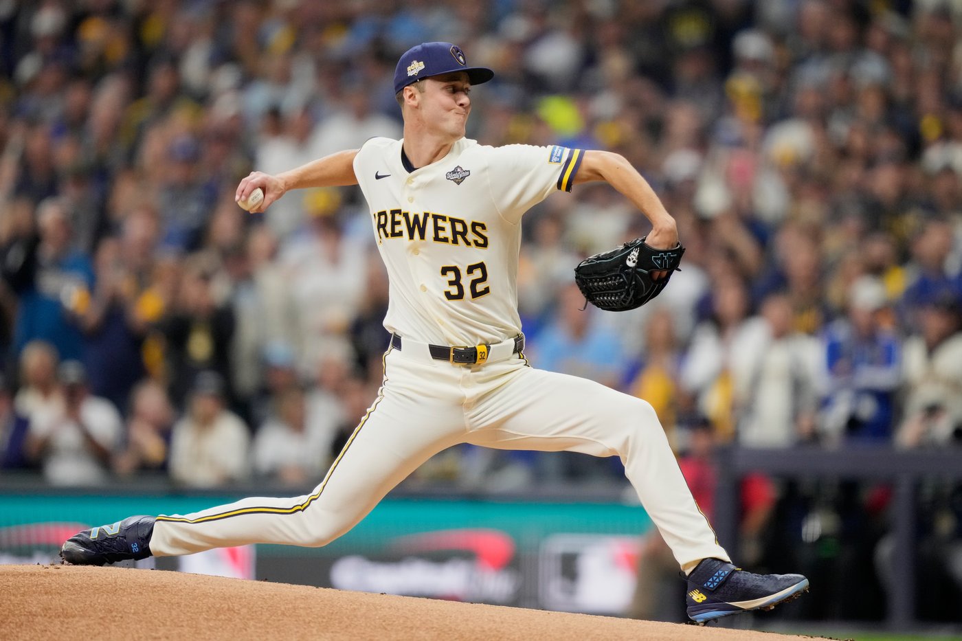 Brewers' Jacob Misiorowski sets World Series velocity record on his first pitch | iNFOnews.ca