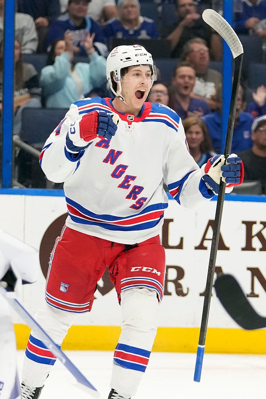 Kartye scores 2 goals as the Rangers beat the Lightning 4-2 | iNFOnews.ca