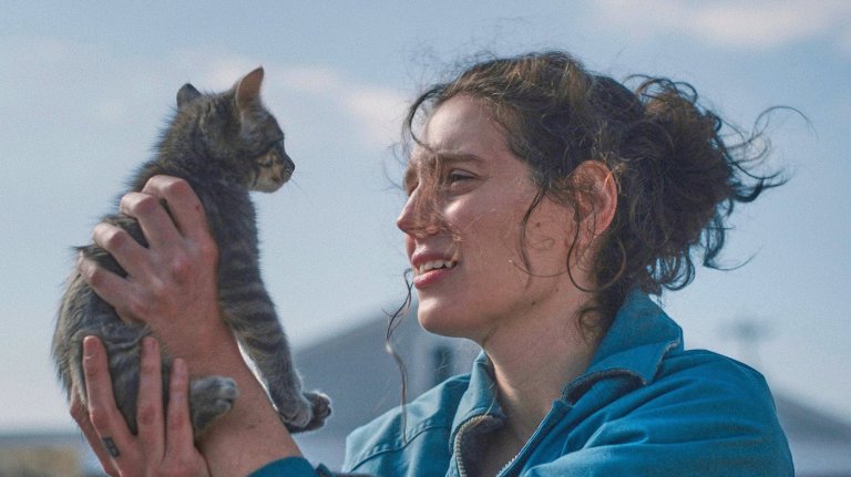 Best cat? Funniest prop? Ahead of the Oscars, the AP hands out its own awards | iNFOnews.ca