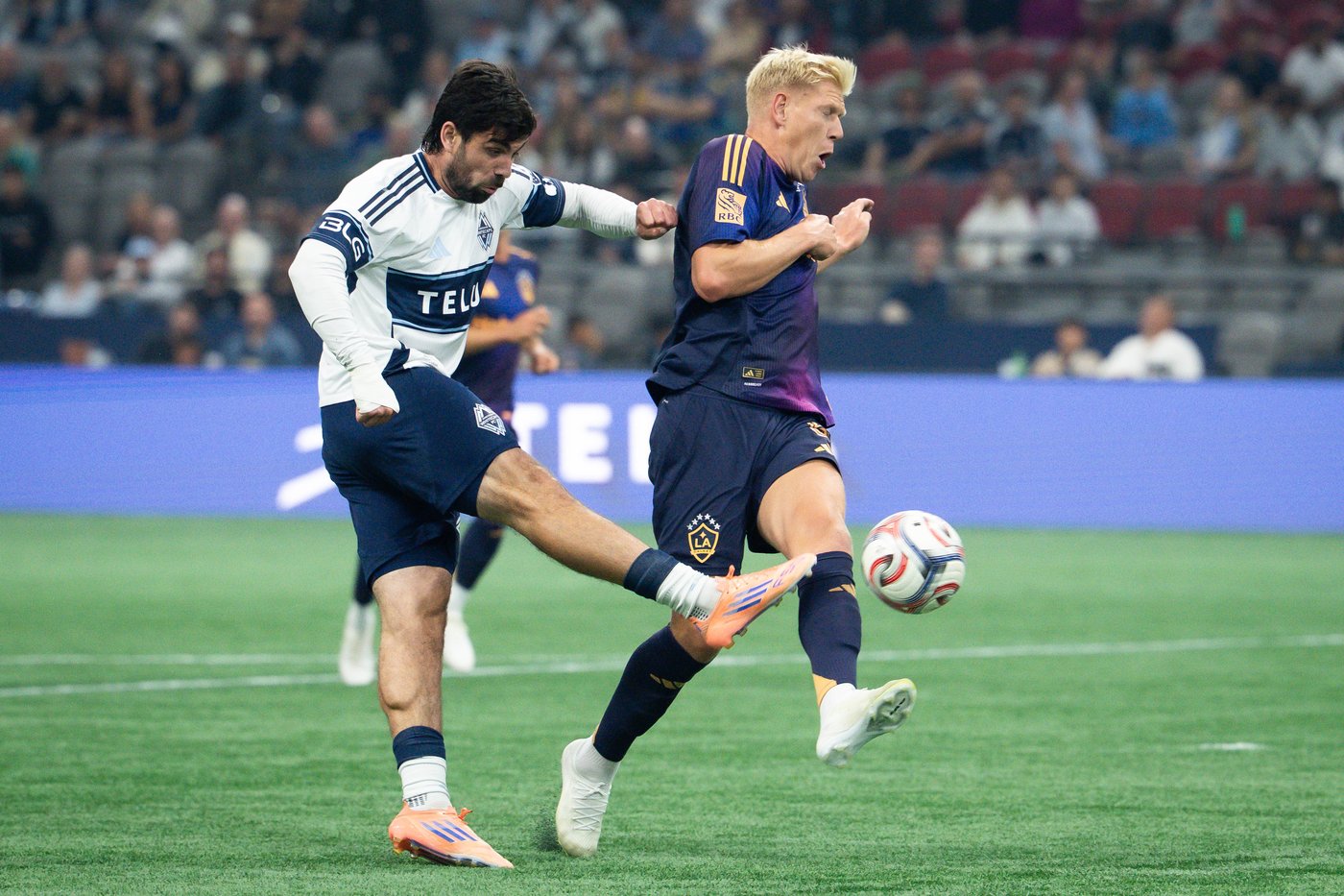 Gauld makes history, White scores in return to lineup as Whitecaps blank Galaxy 3-0 | iNFOnews.ca Gauld makes history, White scores in return to lineup as Whitecaps blank Galaxy 3-0 | iNFOnews.ca