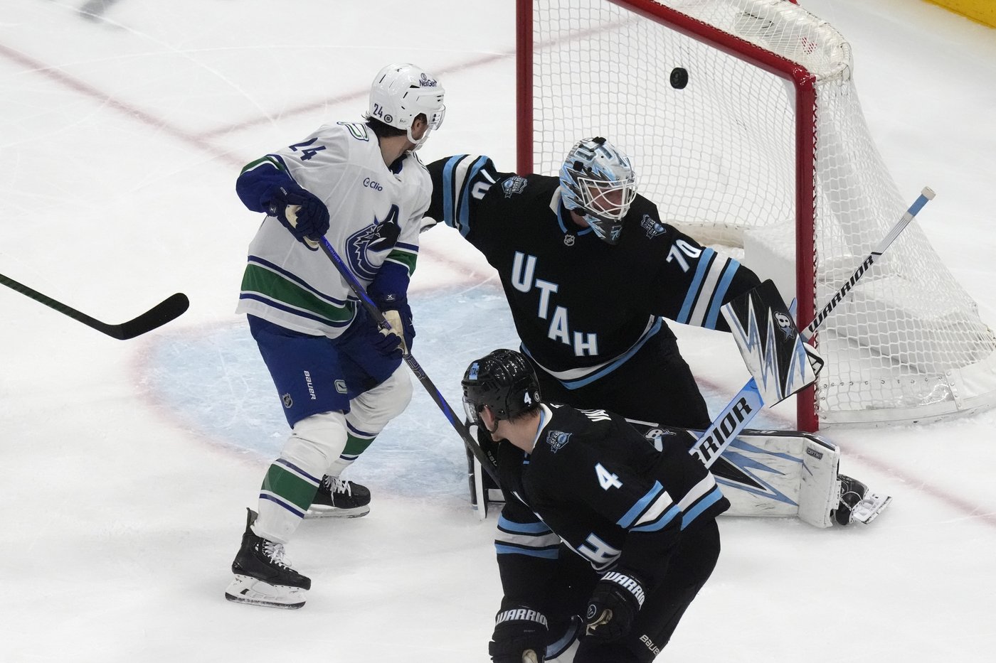 Mikhail Sergachev scores in OT to lift Utah over the Canucks 3-2 | iNFOnews.ca Mikhail Sergachev scores in OT to lift Utah over the Canucks 3-2 | iNFOnews.ca