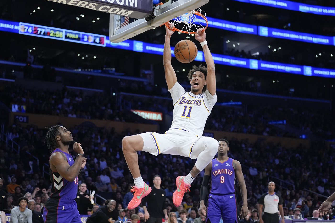 Jaxson Hayes sprains ankle in practice, leaving the Lakers thin at center behind Anthony Davis | iNFOnews.ca