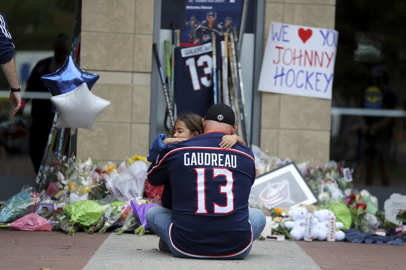 Blue Jackets open camp amid lingering grief over death of Johnny Gaudreau | iNFOnews.ca