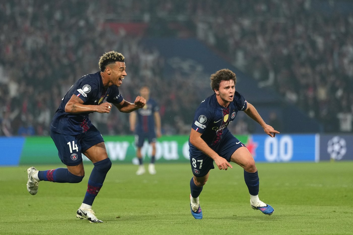 Goals galore as PSG beats Bayern Munich 5-4 in wild Champions League semifinal 1st leg | iNFOnews.ca