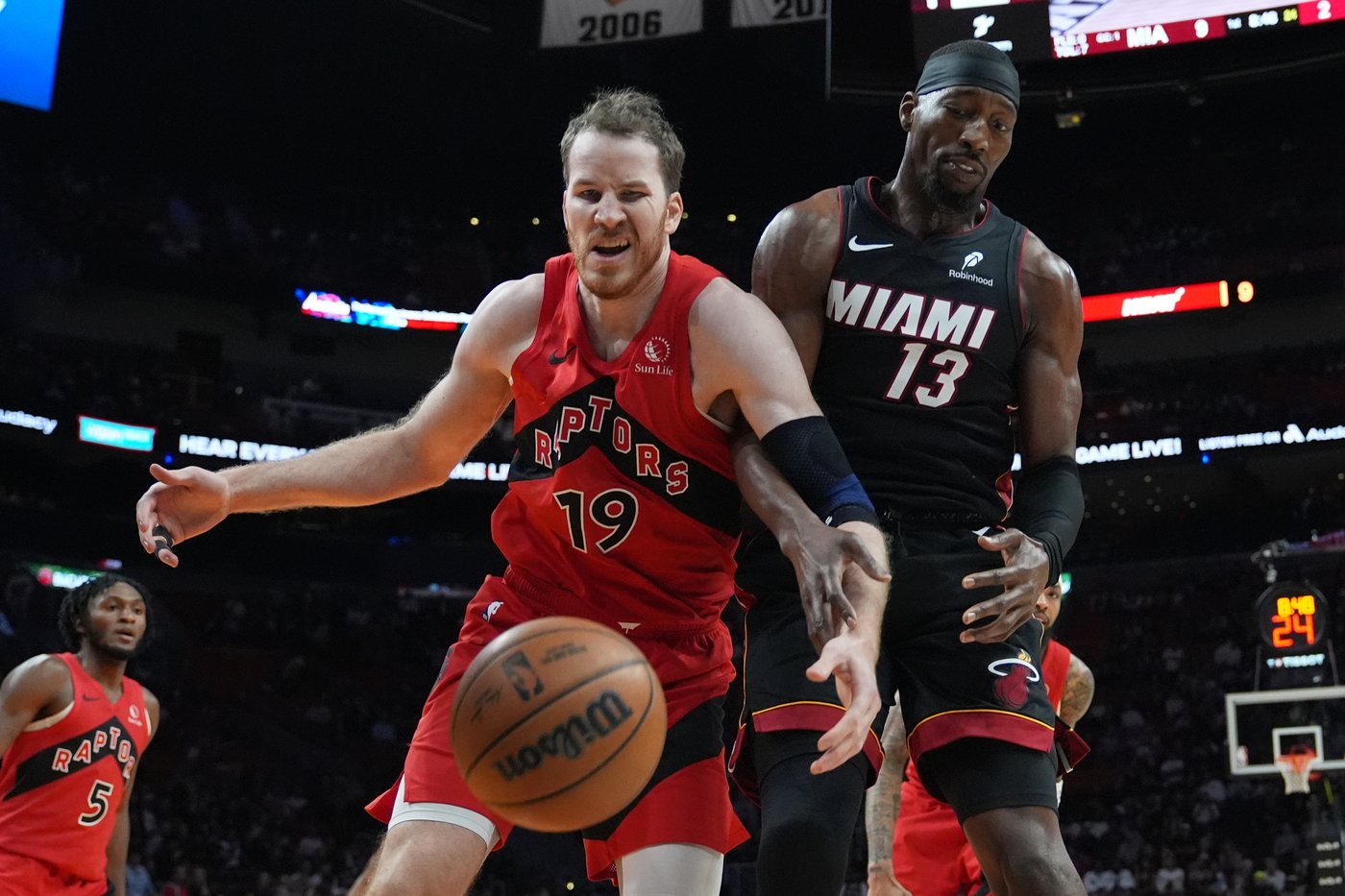 Raptors' Jakob Poeltl remains without return timeline, team says | iNFOnews.ca