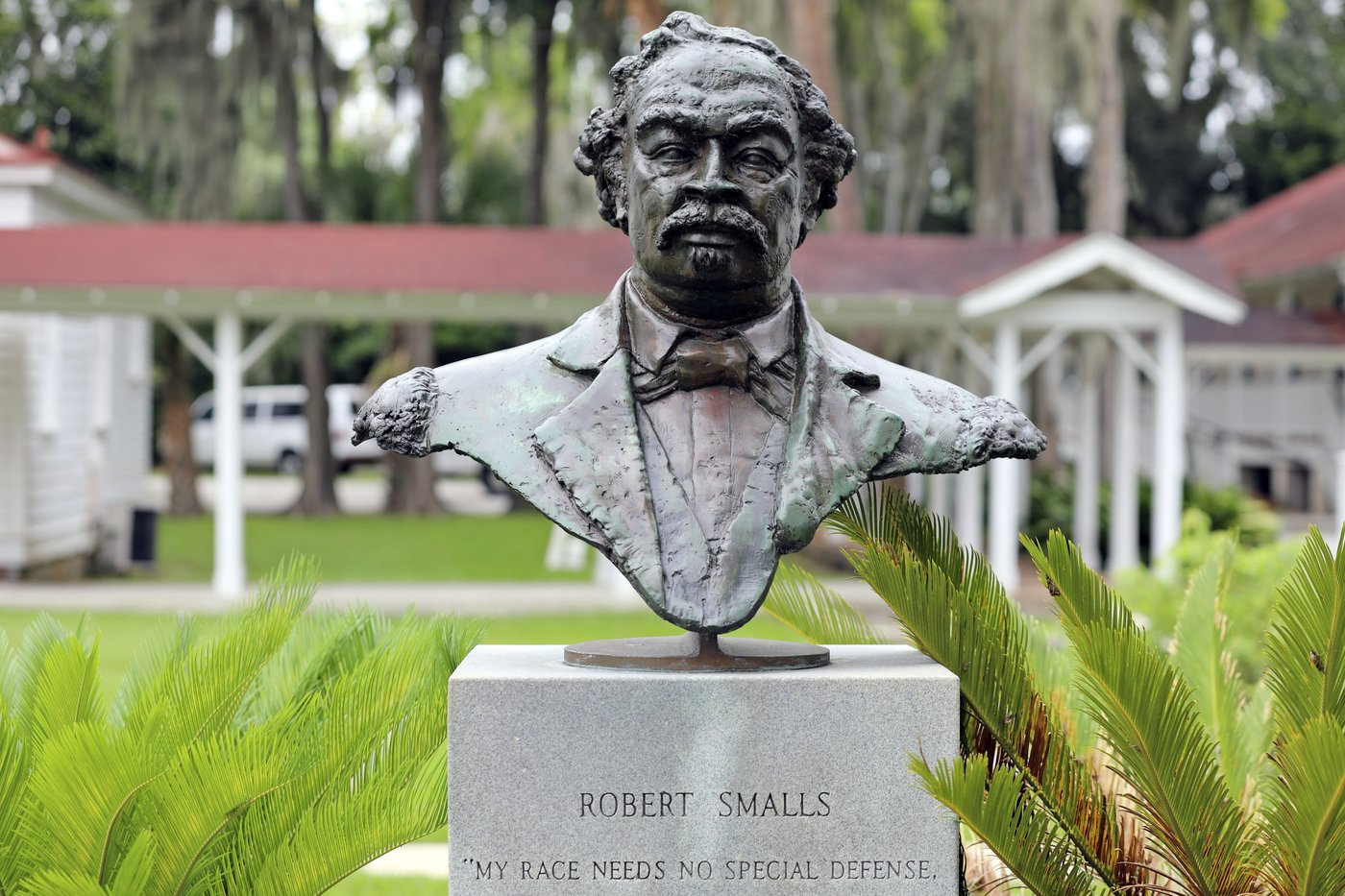 South Carolina to build first monument to an African American. Meet Robert Smalls | iNFOnews.ca