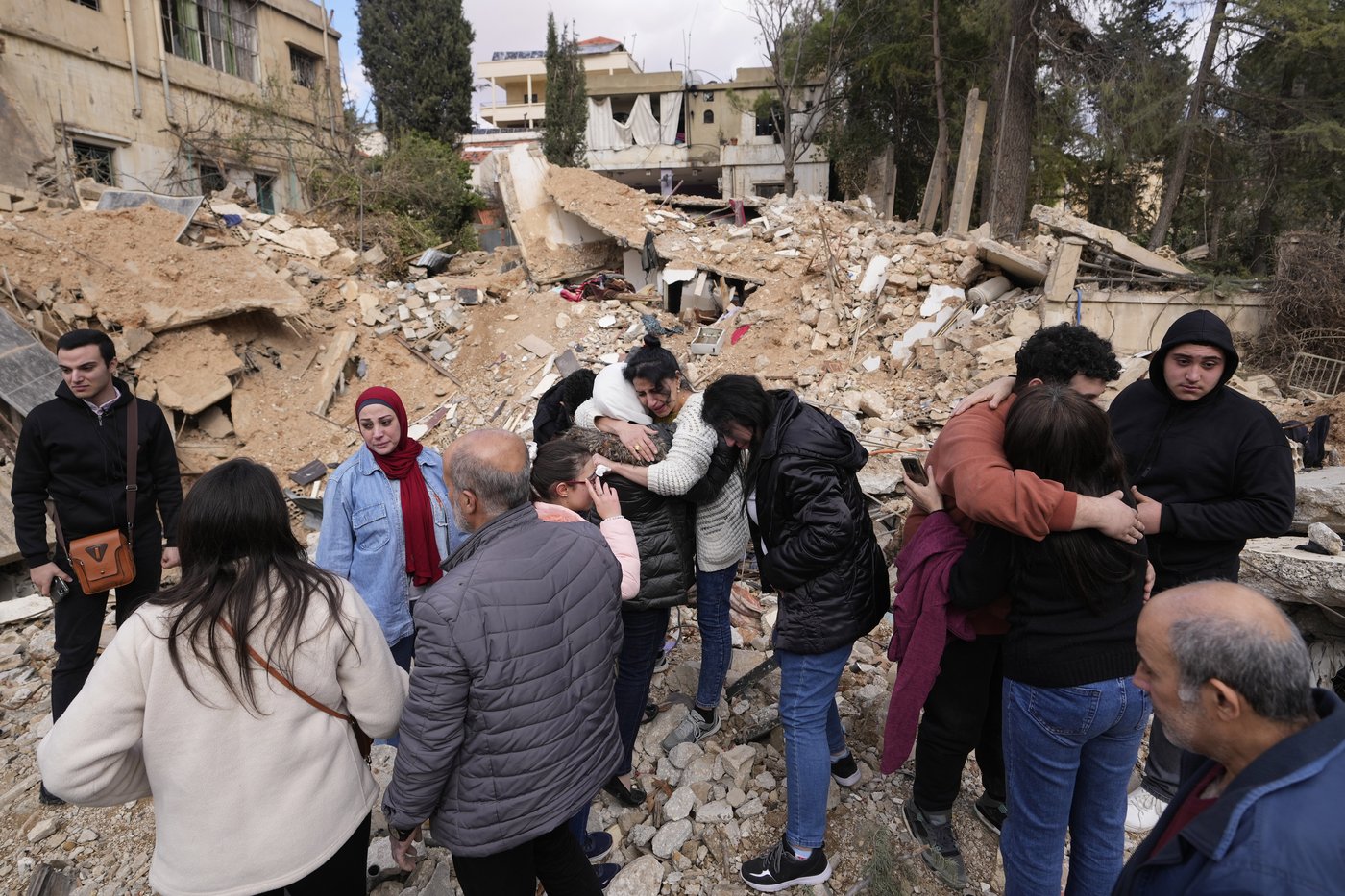 Family returns to their Lebanese city to find a crater where their 50-year-old home once stood | iNFOnews.ca