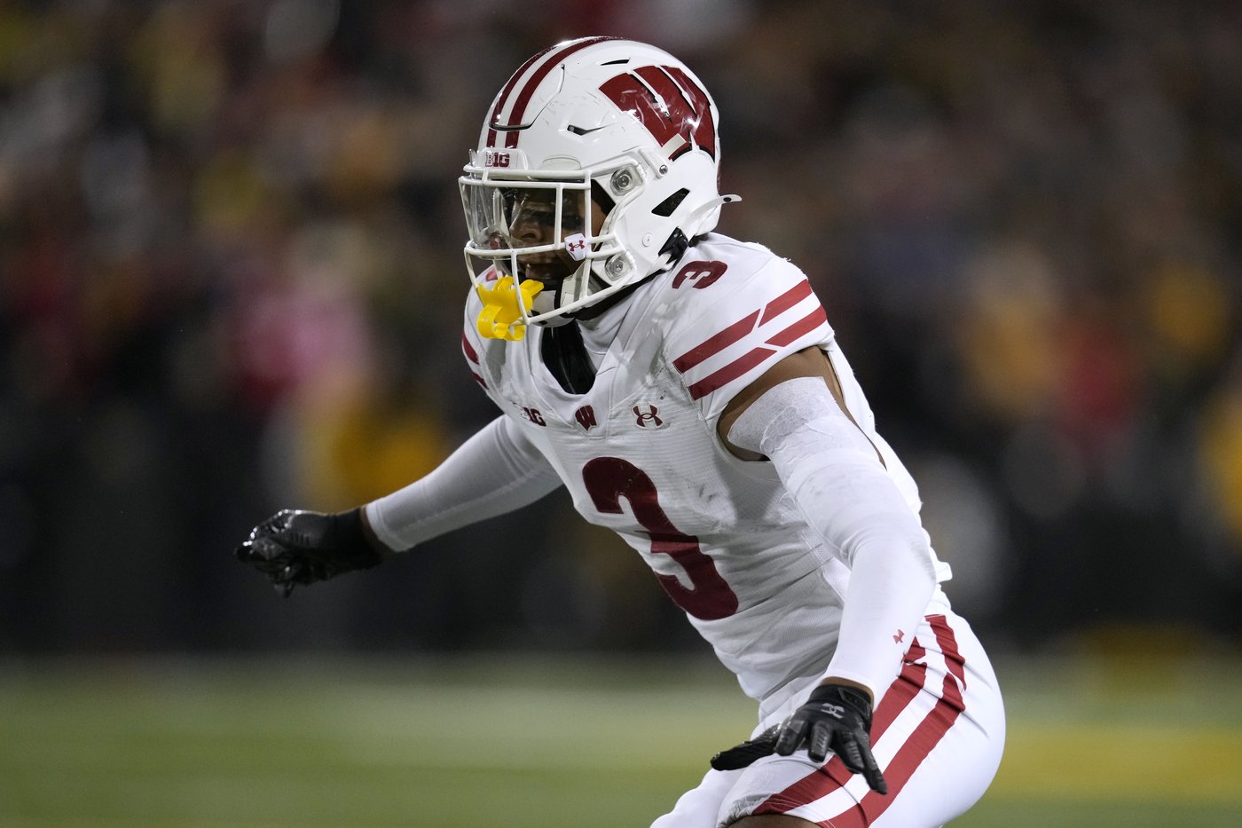 Fourqurean says he may get 'hundreds of thousands' if he's eligible to play for Wisconsin this year | iNFOnews.ca