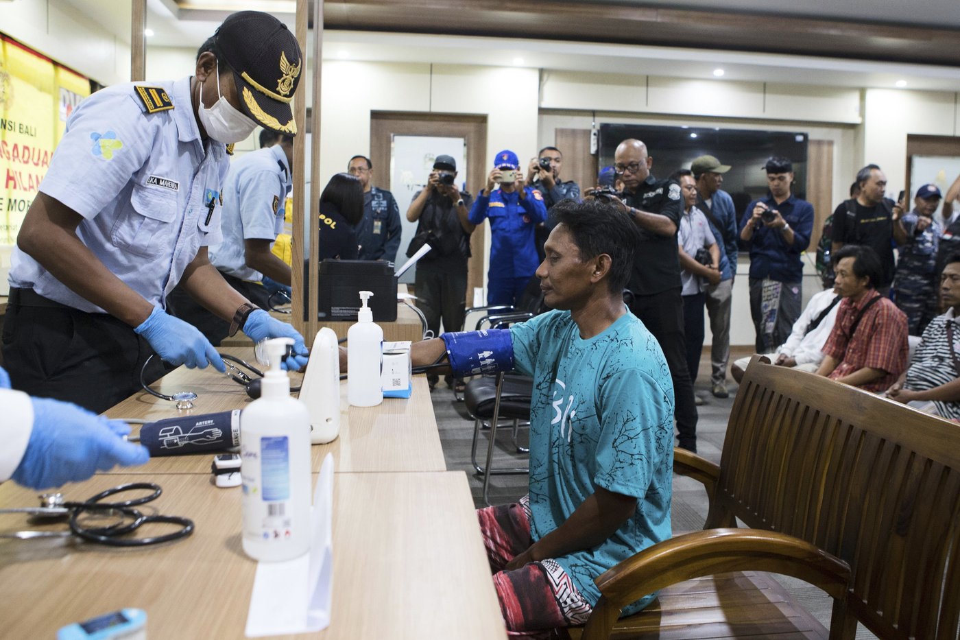 Indonesia rescuers searching for 29 missing people after ferry sinks near Bali | iNFOnews.ca Indonesia rescuers searching for 29 missing people after ferry sinks near Bali | iNFOnews.ca