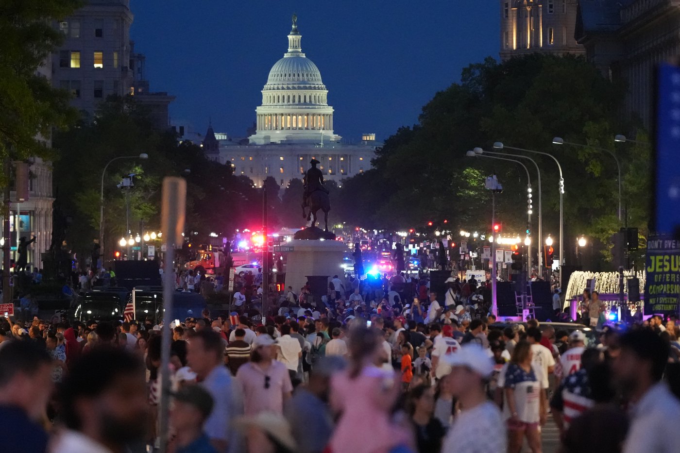 Trump mixes patriotism with partisanship as he celebrates America's 'joyous' 250th anniversary | iNFOnews.ca Trump mixes patriotism with partisanship as he celebrates America's 'joyous' 250th anniversary | iNFOnews.ca
