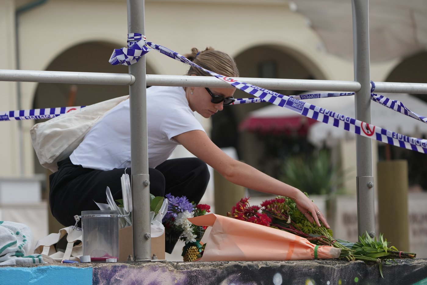 Father and son gunmen kill at least 15 people in attack on Hanukkah event at Sydney's Bondi Beach | iNFOnews.ca Father and son gunmen kill at least 15 people in attack on Hanukkah event at Sydney's Bondi Beach | iNFOnews.ca