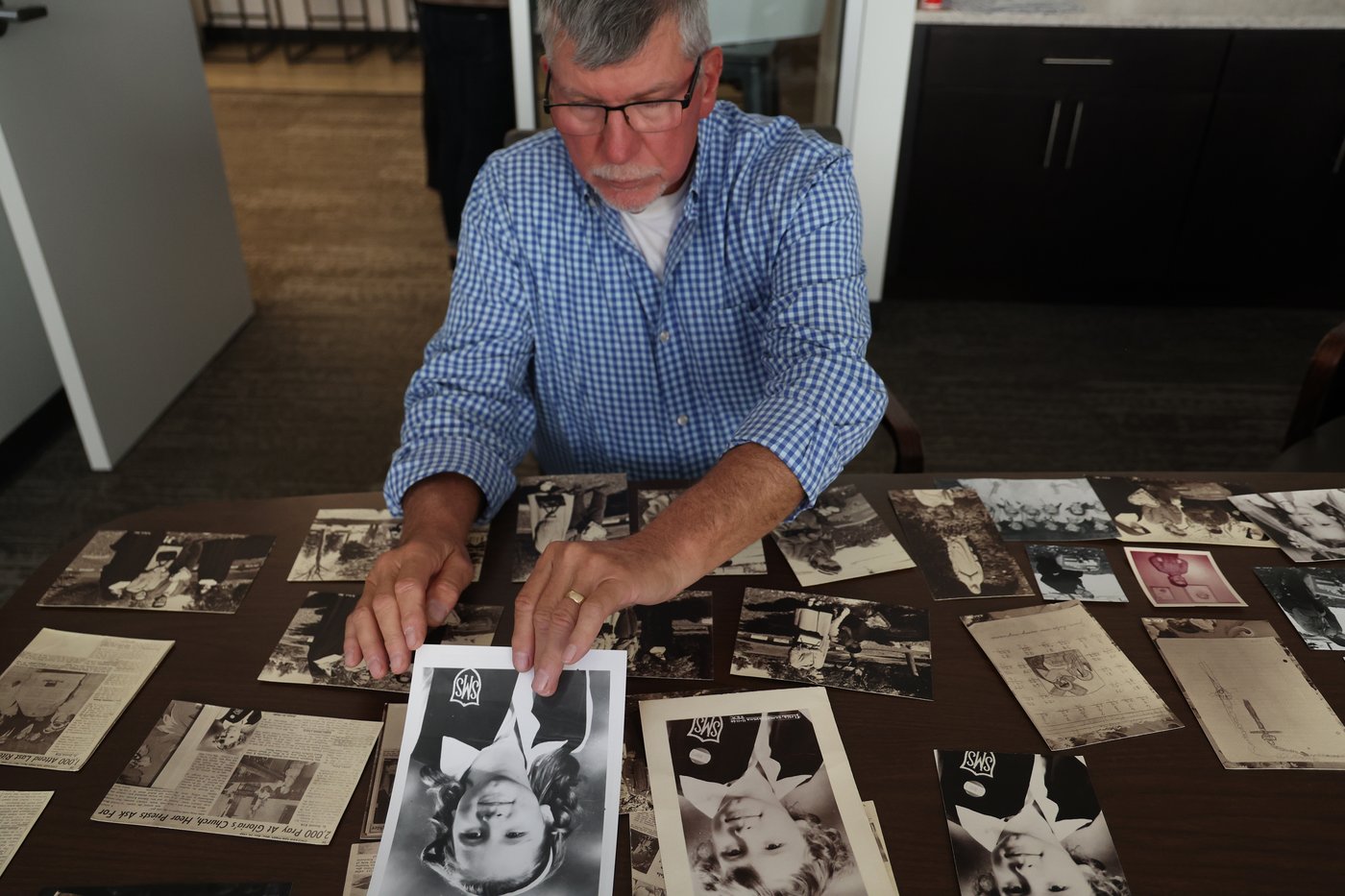 Chicago police say DNA ties a former detective to decades-old unsolved killing of 8-year-old girl | iNFOnews.ca