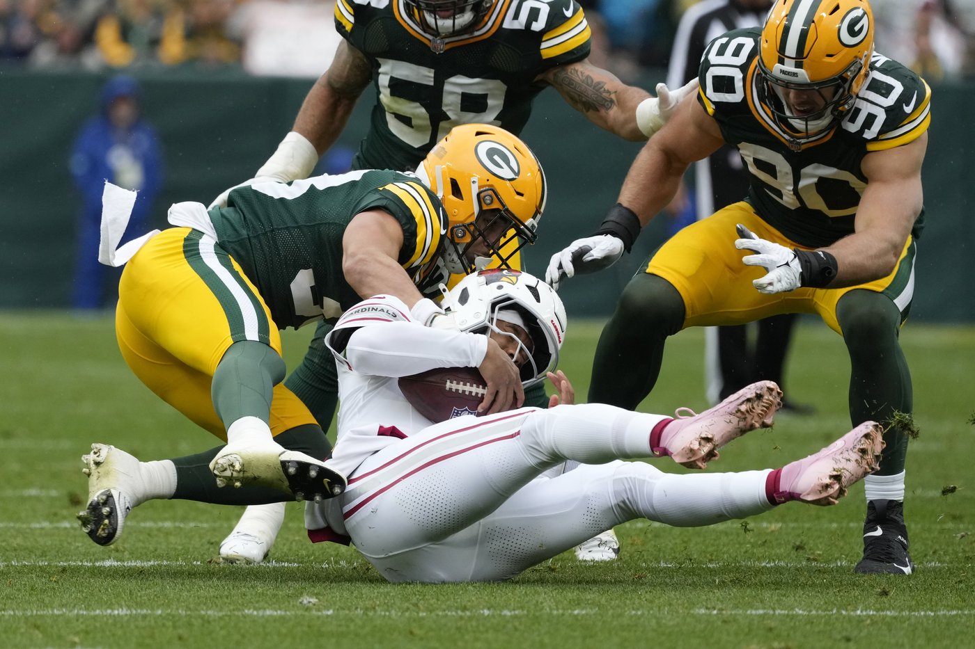 Doubs catches 2 TD passes in his return from a suspension to help Packers rout Cardinals 34-13 | iNFOnews.ca