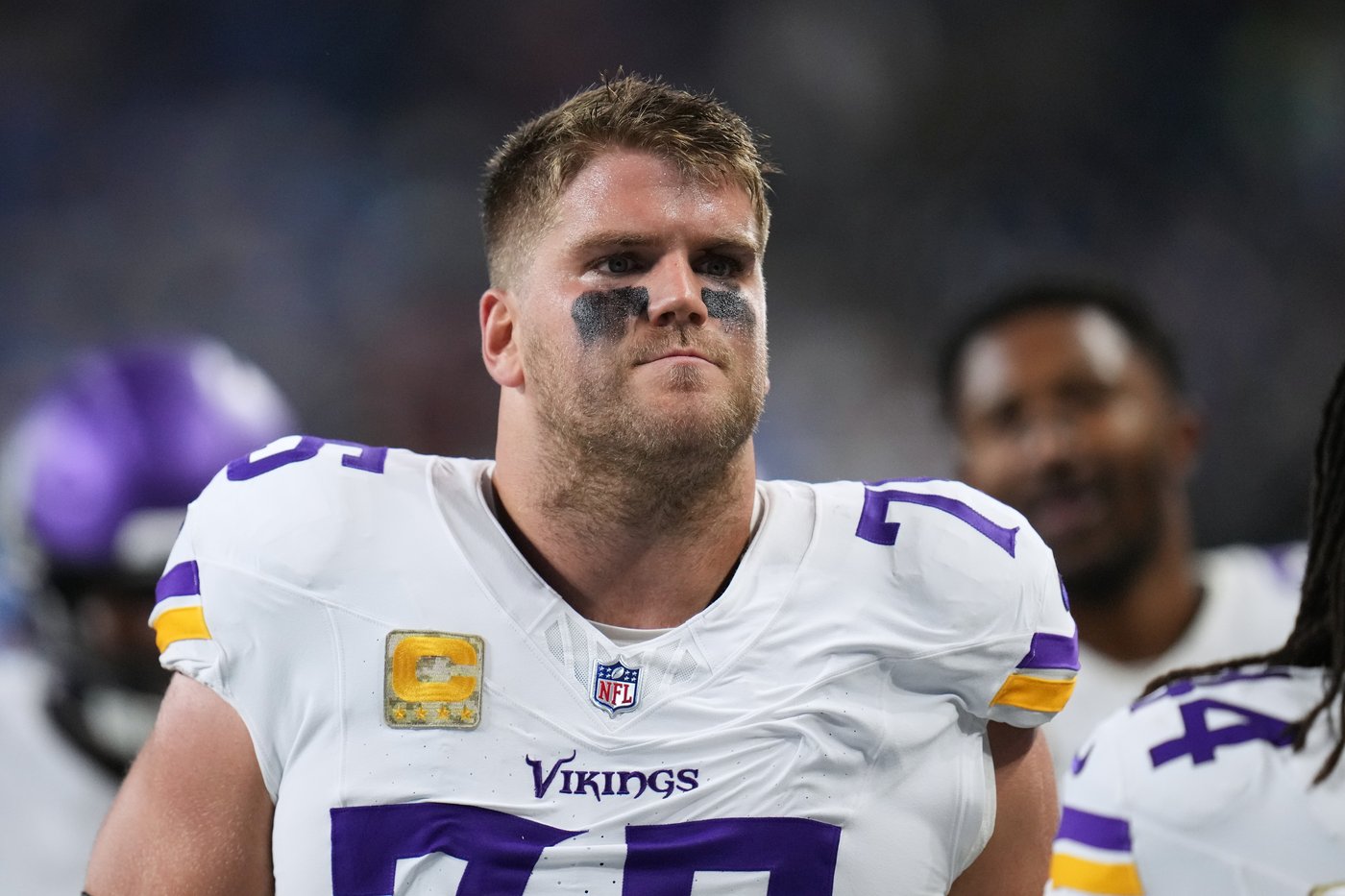 Vikings extend offensive line leader Brian O'Neill, add veteran Jamal Adams to bolster their defense | iNFOnews.ca