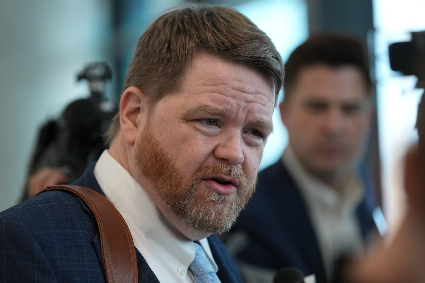 The Onion's bid to take over Alex Jones' Infowars is in limbo as new court battles emerge | iNFOnews.ca The Onion's bid to take over Alex Jones' Infowars is in limbo as new court battles emerge | iNFOnews.ca