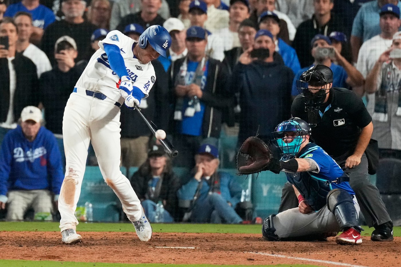 Up past bedtime, Charlie Freeman still missed dad Freddie's World Series homer | iNFOnews.ca