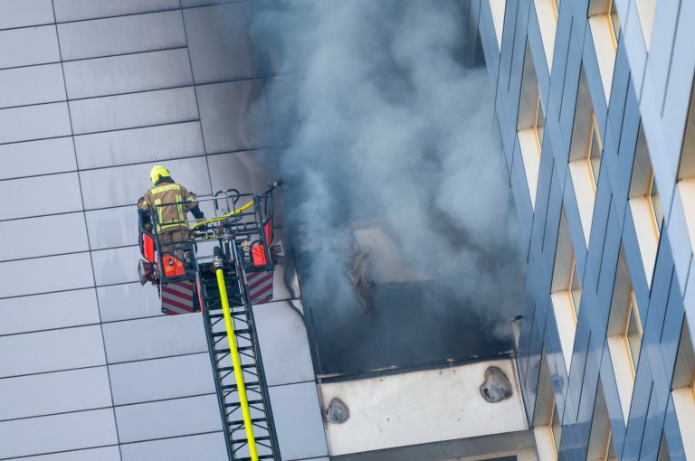 Fire in Berlin high-rise injured 5, prompted some residents to consider jumping to safety | iNFOnews.ca