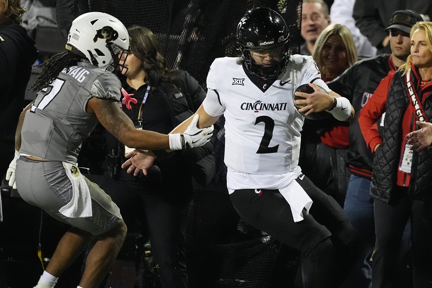 Shedeur Sanders, Travis Hunter help Colorado beat Cincinnati 34-23 to become bowl eligible | iNFOnews.ca Shedeur Sanders, Travis Hunter help Colorado beat Cincinnati 34-23 to become bowl eligible | iNFOnews.ca