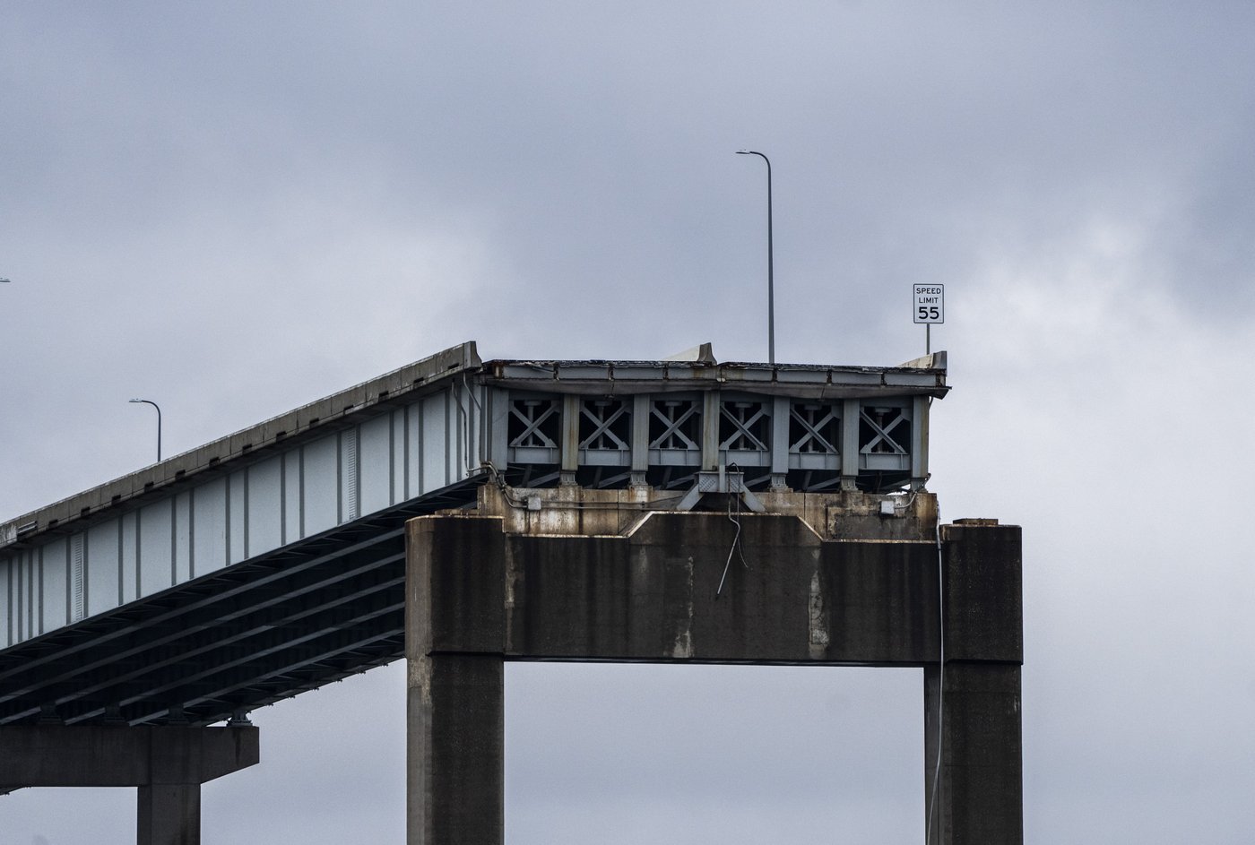 Road work inspector who leaped to safety during Baltimore bridge collapse to file claim | iNFOnews.ca Road work inspector who leaped to safety during Baltimore bridge collapse to file claim | iNFOnews.ca