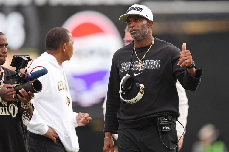 Deion Sanders marvels at Shohei Ohtani's 'unbelievable' performance as LA returns to World Series | iNFOnews.ca