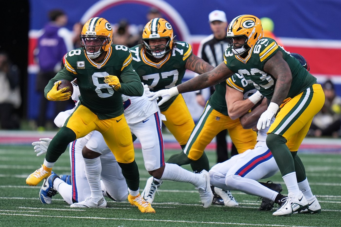 Packers running back Josh Jacobs leaves game at the Giants with a knee injury | iNFOnews.ca Packers running back Josh Jacobs leaves game at the Giants with a knee injury | iNFOnews.ca