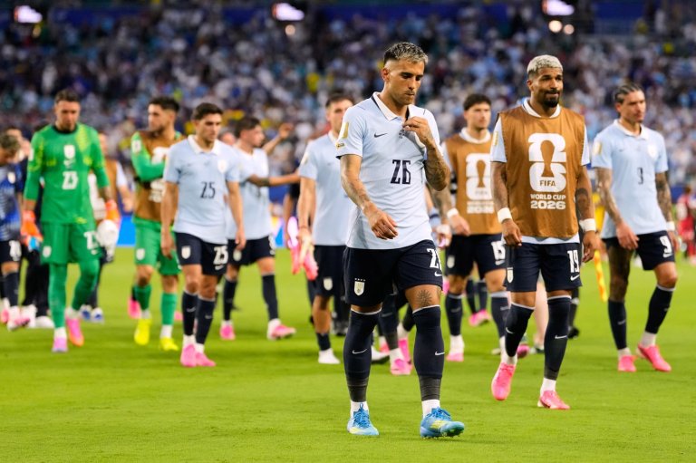 Uruguay struggles in first 2 matches as Suárez watches from the stands | iNFOnews.ca