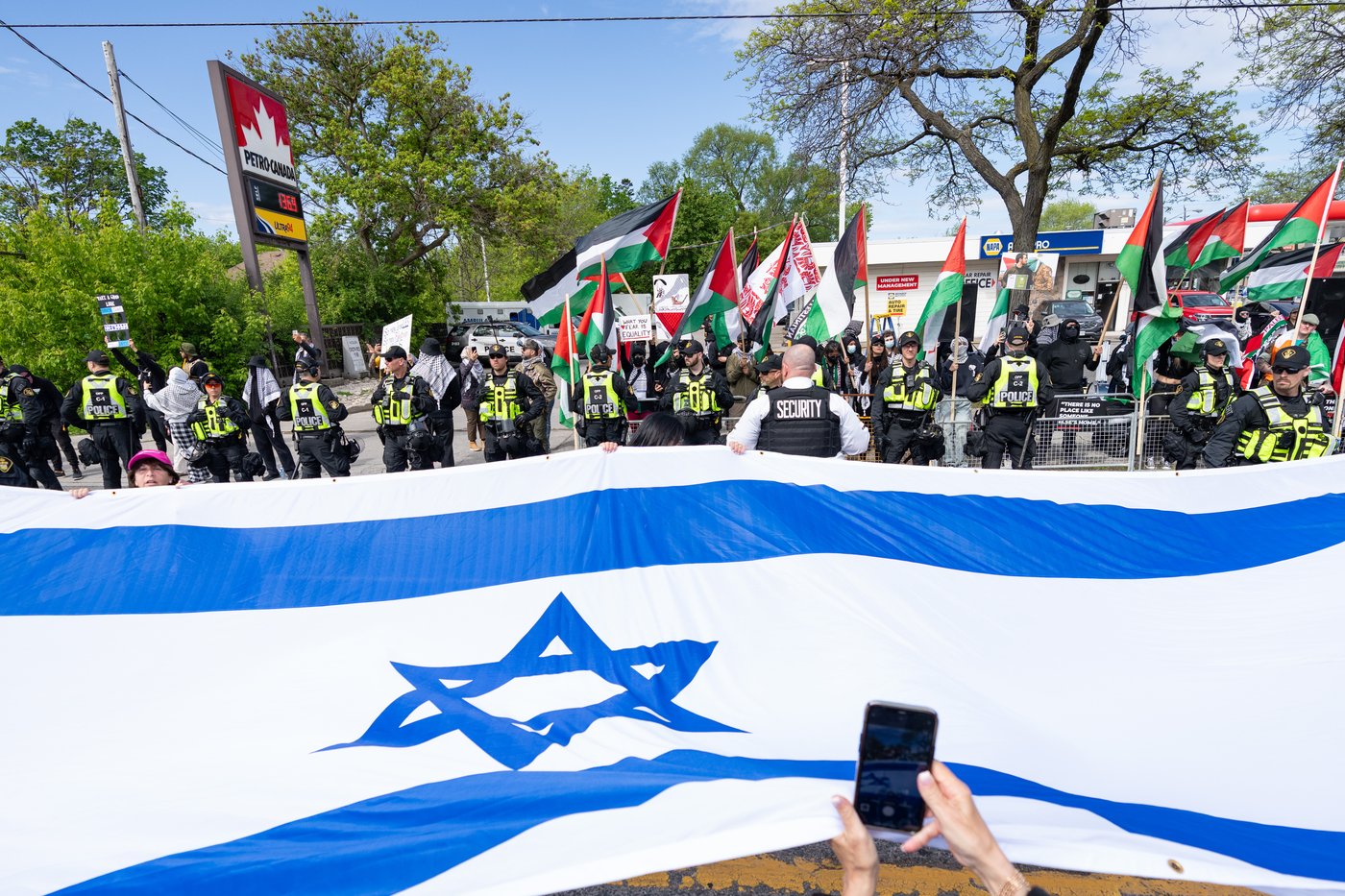 Canadian workers' free speech fears persist two years after Israel-Hamas war began | iNFOnews.ca