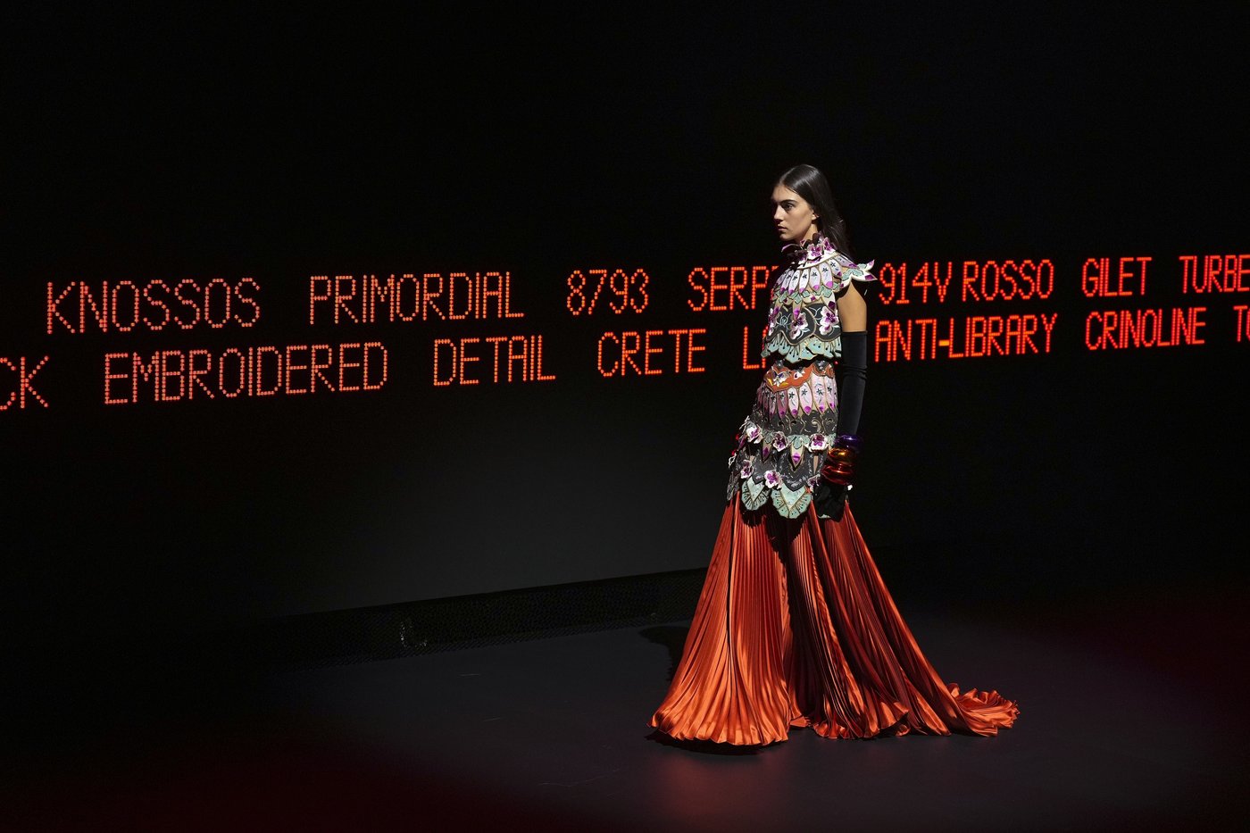 Valentino's new designer showcases history and drama at couture debut in Paris | iNFOnews.ca Valentino's new designer showcases history and drama at couture debut in Paris | iNFOnews.ca