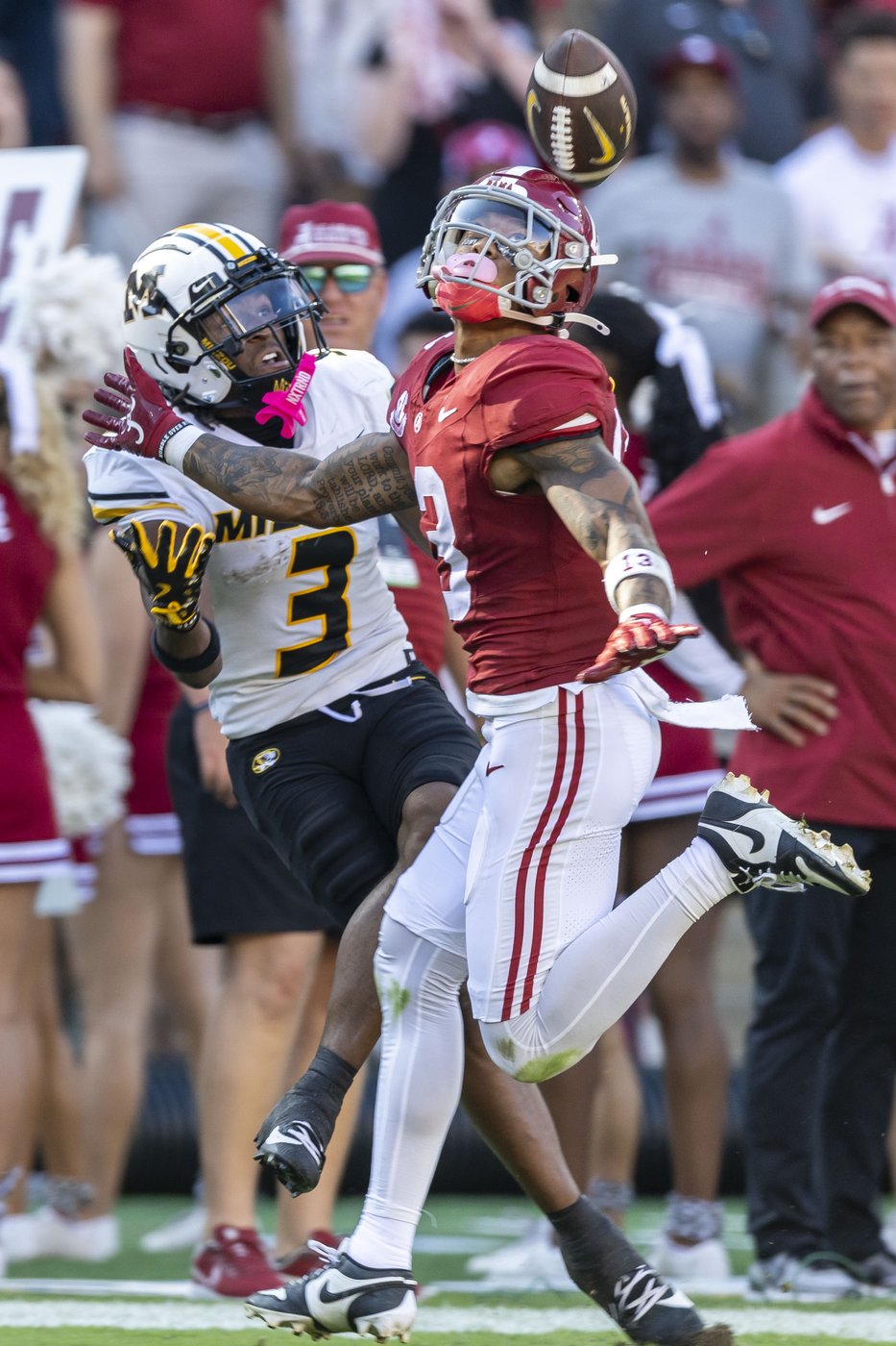 Oklahoma visits Missouri for the first matchup of old Big 12 rivals in the Southeastern Conference | iNFOnews.ca