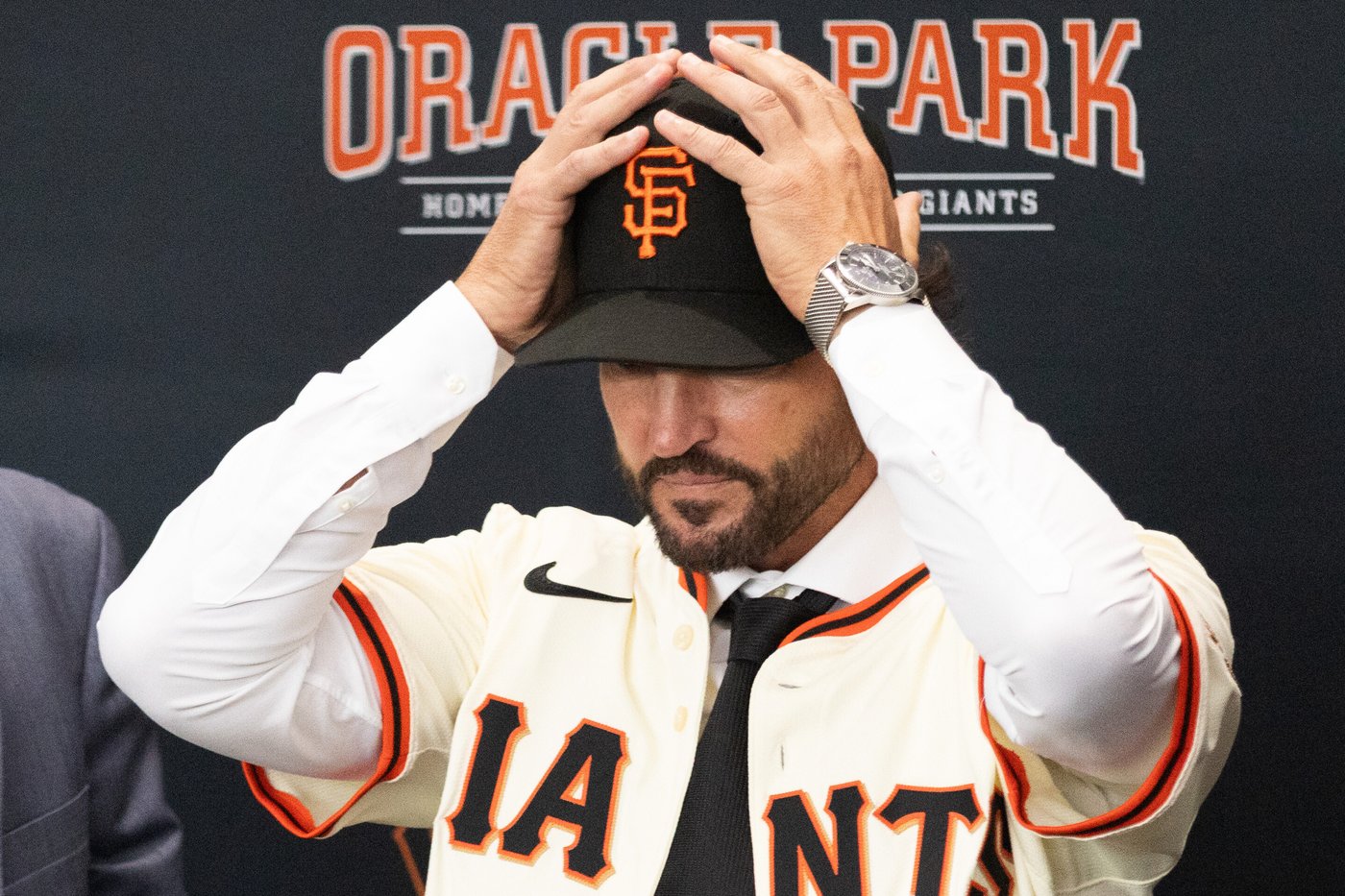 Tony Vitello takes daunting step from college ranks to MLB dugout as Giants manager | iNFOnews.ca