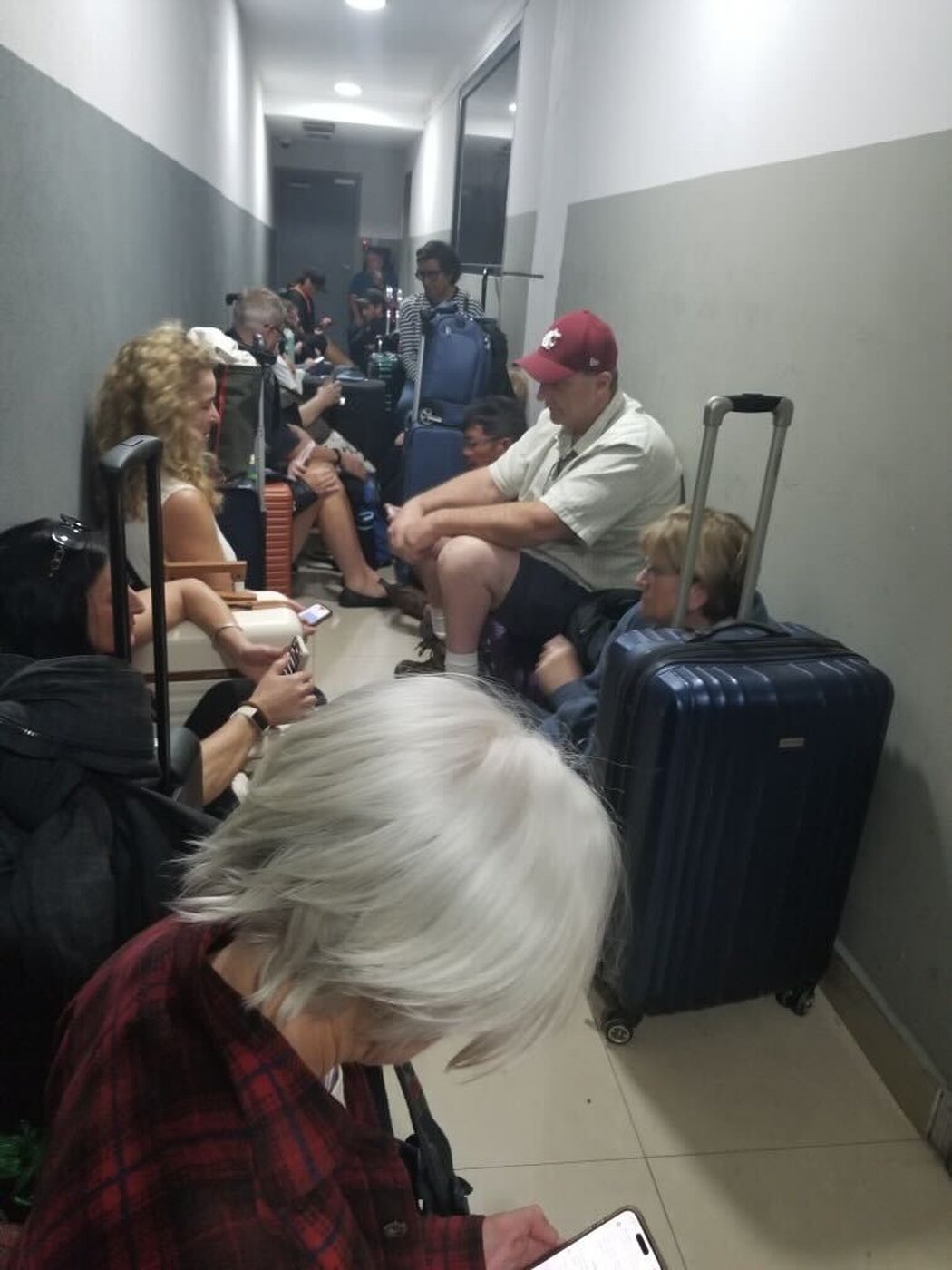 Canadians in Mexican state ordered to shelter in place as violence erupts | iNFOnews.ca