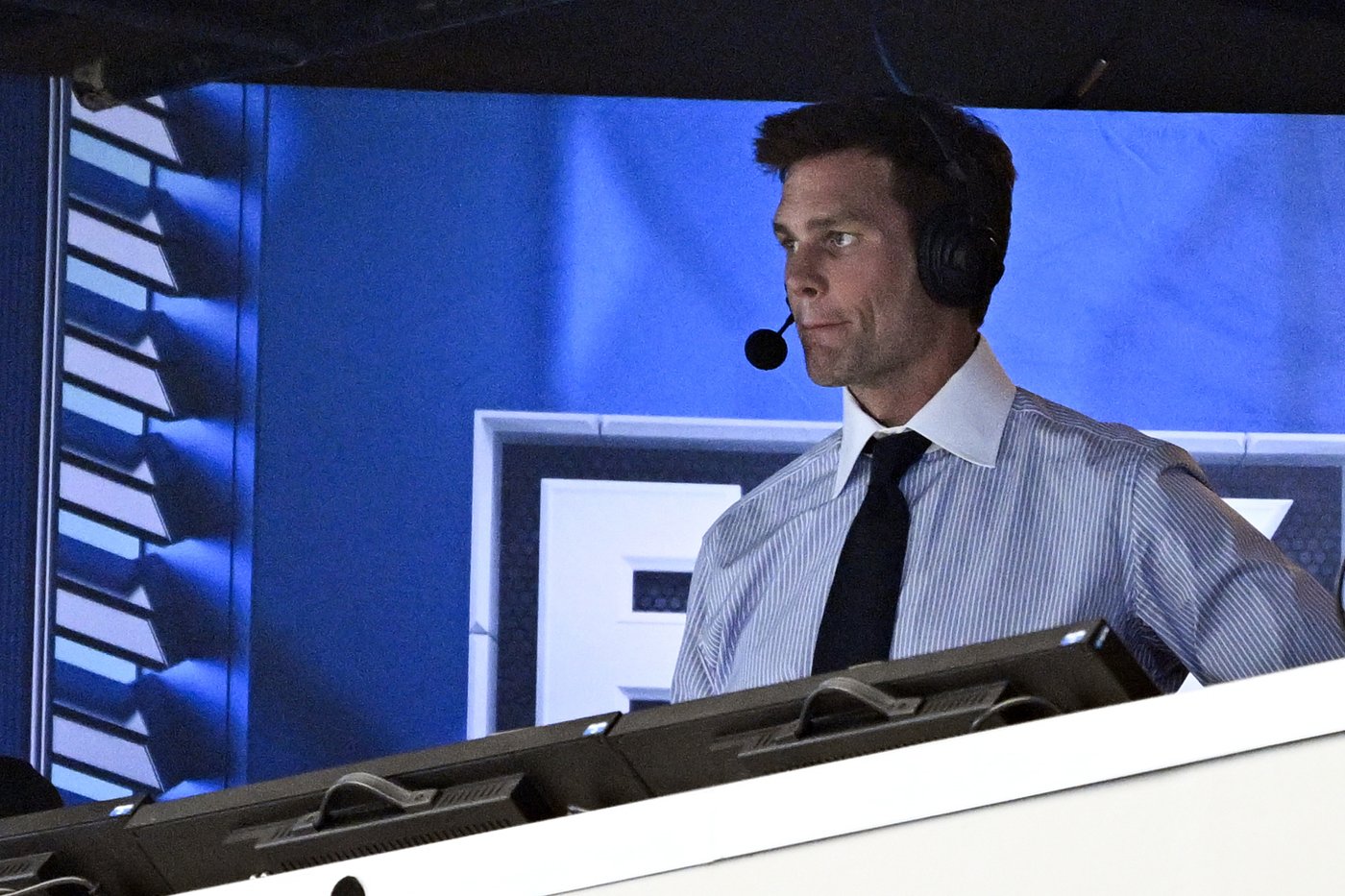Fox exec calls Brady rumors "a never-ending, merry-go-round" of narratives | iNFOnews.ca