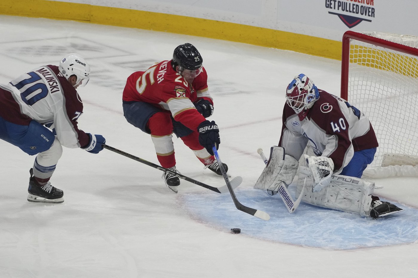 Drouin scores his first 2 goals of season, Avs beat slumping Panthers 7-4 | iNFOnews.ca Drouin scores his first 2 goals of season, Avs beat slumping Panthers 7-4 | iNFOnews.ca