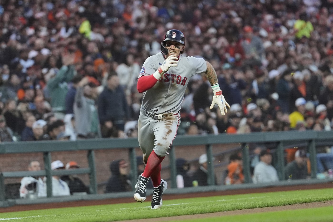 Rafaela hits a tiebreaking homer and Red Sox keep Devers hitless in a 7-5 win over the Giants | iNFOnews.ca Rafaela hits a tiebreaking homer and Red Sox keep Devers hitless in a 7-5 win over the Giants | iNFOnews.ca