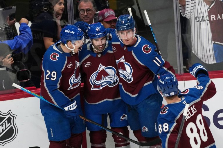 Kadri scores twice to help Avalanche scorch the Flames 9-2 | iNFOnews.ca