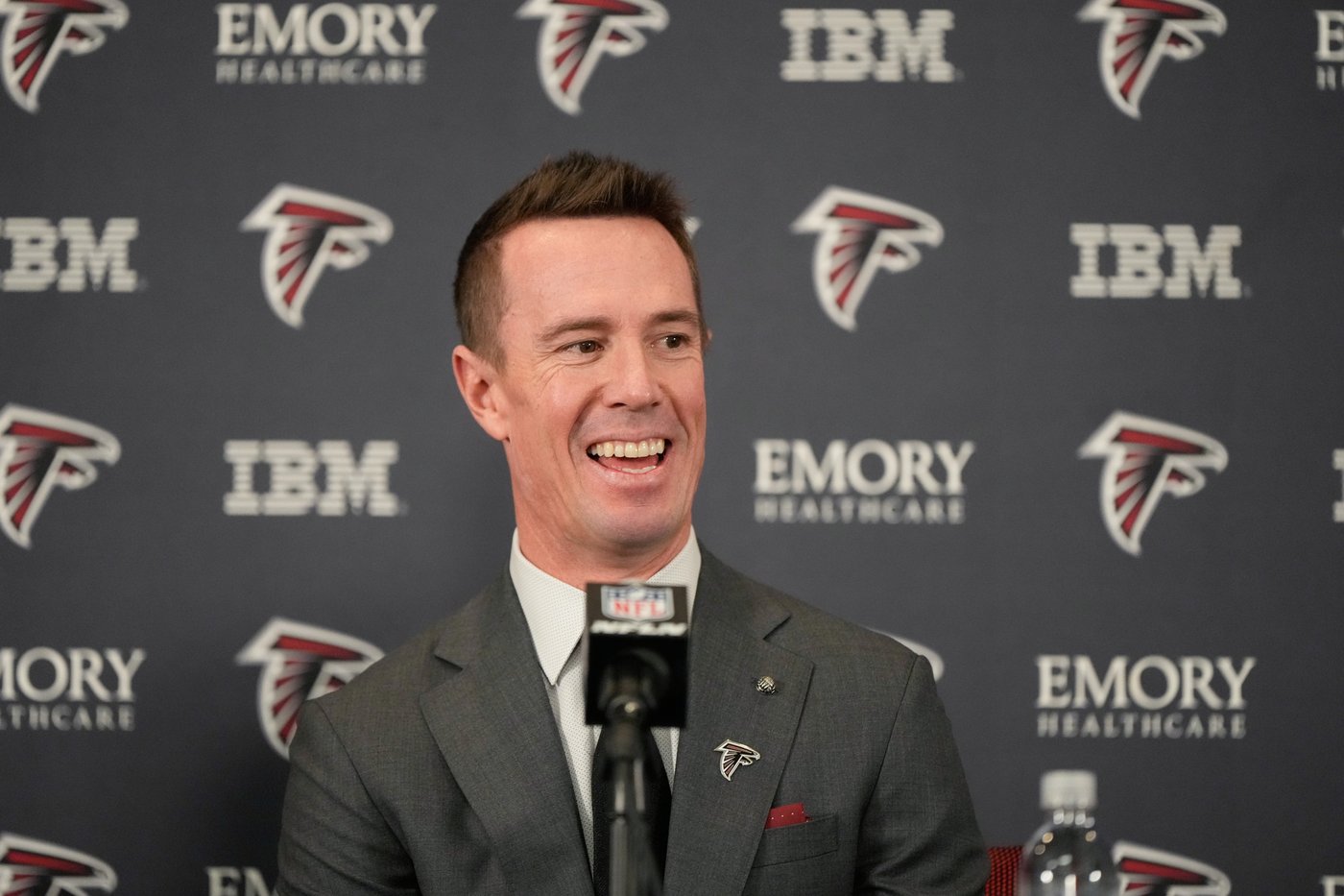 Bears' Cunningham and 49ers' Williams are among 4 candidates interviewed in Falcons' GM search | iNFOnews.ca