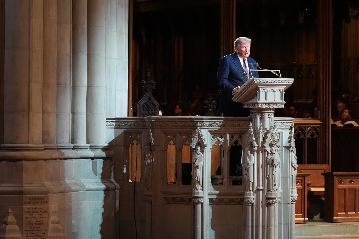Lindsey Graham honored with memorial services, in photos | iNFOnews.ca