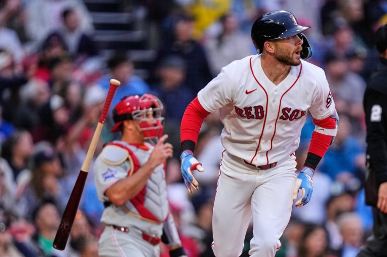 Red Sox shortstop Trevor Story out several weeks after sports hernia surgery | iNFOnews.ca