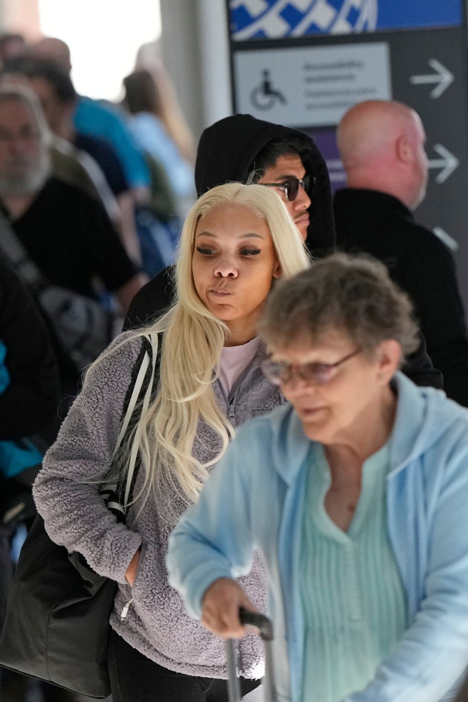 See the world in vertical: Top photos by AP photojournalists | iNFOnews.ca