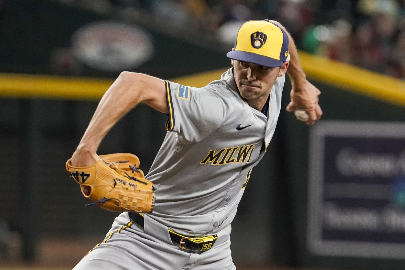 Sidearm-throwing lefty reliever Hoby Milner agrees to 1-year deal with his local Texas Rangers | iNFOnews.ca