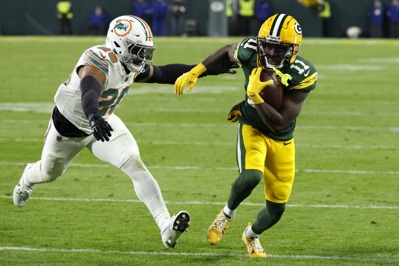 Love connects with Reed on 2 TDs as Packers use fast start to beat Dolphins 30-17 | iNFOnews.ca Love connects with Reed on 2 TDs as Packers use fast start to beat Dolphins 30-17 | iNFOnews.ca