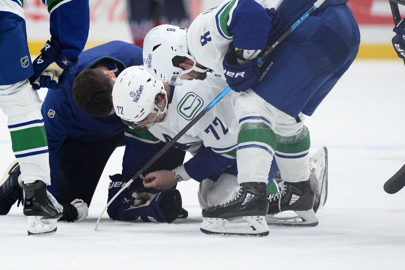 Canucks score 3 in the first, snap Washington's 4-game winning streak with a 4-3 victory | iNFOnews.ca Canucks score 3 in the first, snap Washington's 4-game winning streak with a 4-3 victory | iNFOnews.ca