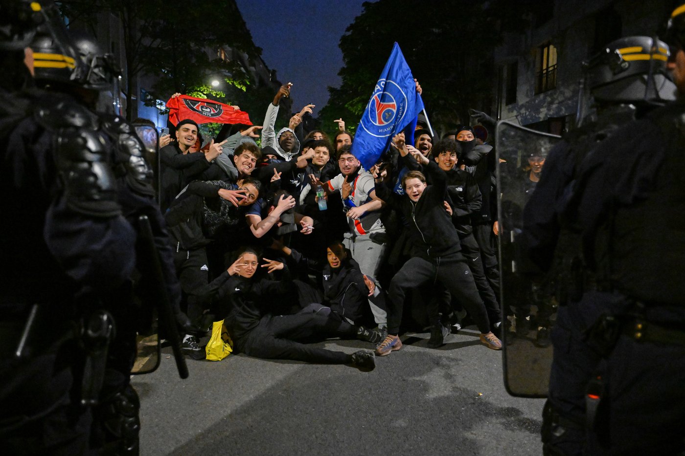 Nearly 130 arrests around Paris amid celebrations for PSG reaching Champions League final | iNFOnews.ca