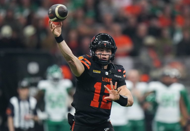 B.C. Lions climb CFL standings with 31-24 win over Saskatchewan Roughriders | iNFOnews.ca