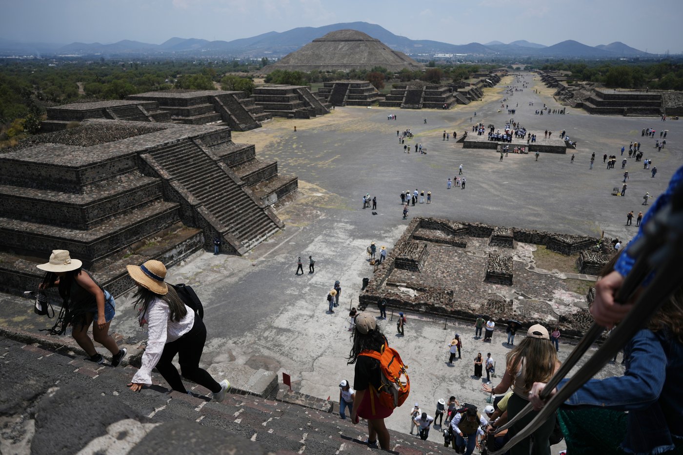 The top photos of the day by AP's photojournalists | iNFOnews.ca