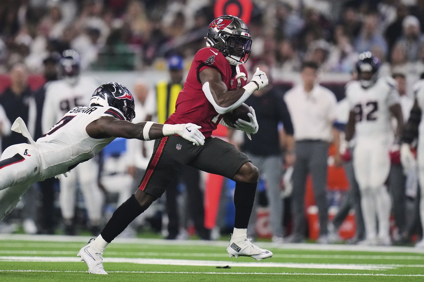 Baker Mayfield and Rachaad White rally Bucs to 20-19 win over Texans | iNFOnews.ca