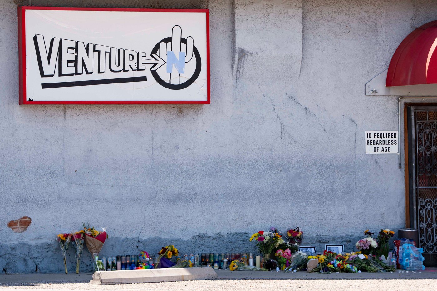 Tucson, Arizona, police investigate gay bar shooting as a possible hate crime | iNFOnews.ca Tucson, Arizona, police investigate gay bar shooting as a possible hate crime | iNFOnews.ca