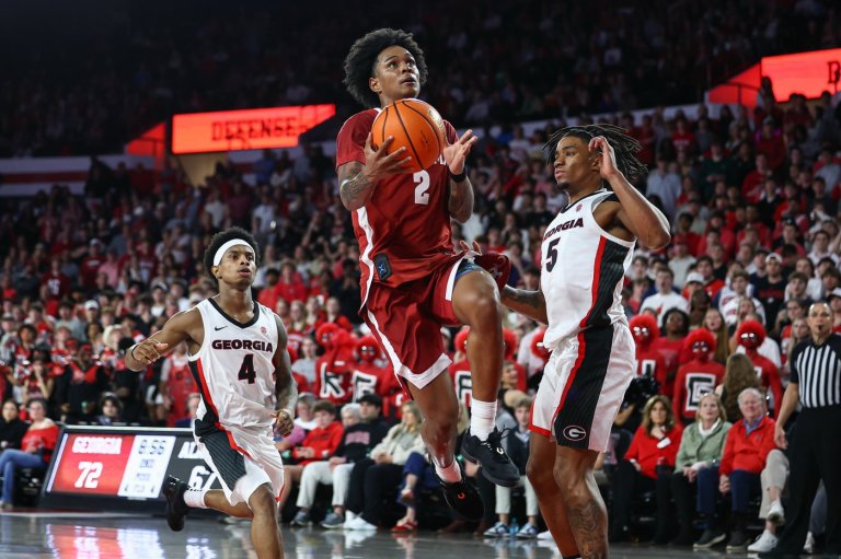 Aden Holloway, Alabama's No. 2 scorer, had 2.1 pounds of marijuana when arrested, authorities say | iNFOnews.ca