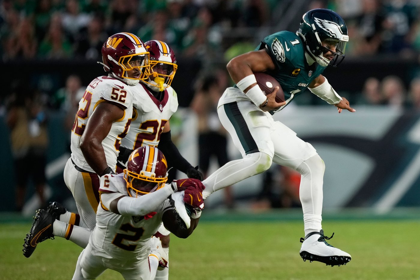 Eagles' new offense gets a passing grade after Week 1, but there's still work to be done | iNFOnews.ca Eagles' new offense gets a passing grade after Week 1, but there's still work to be done | iNFOnews.ca