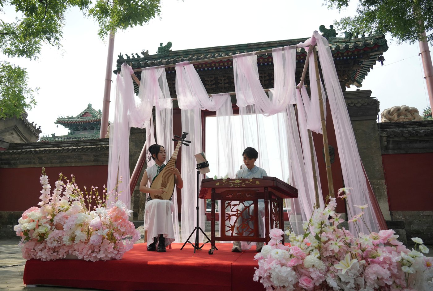 Chinese Valentine’s Day is rooted in legend and tradition, not just romance | iNFOnews.ca